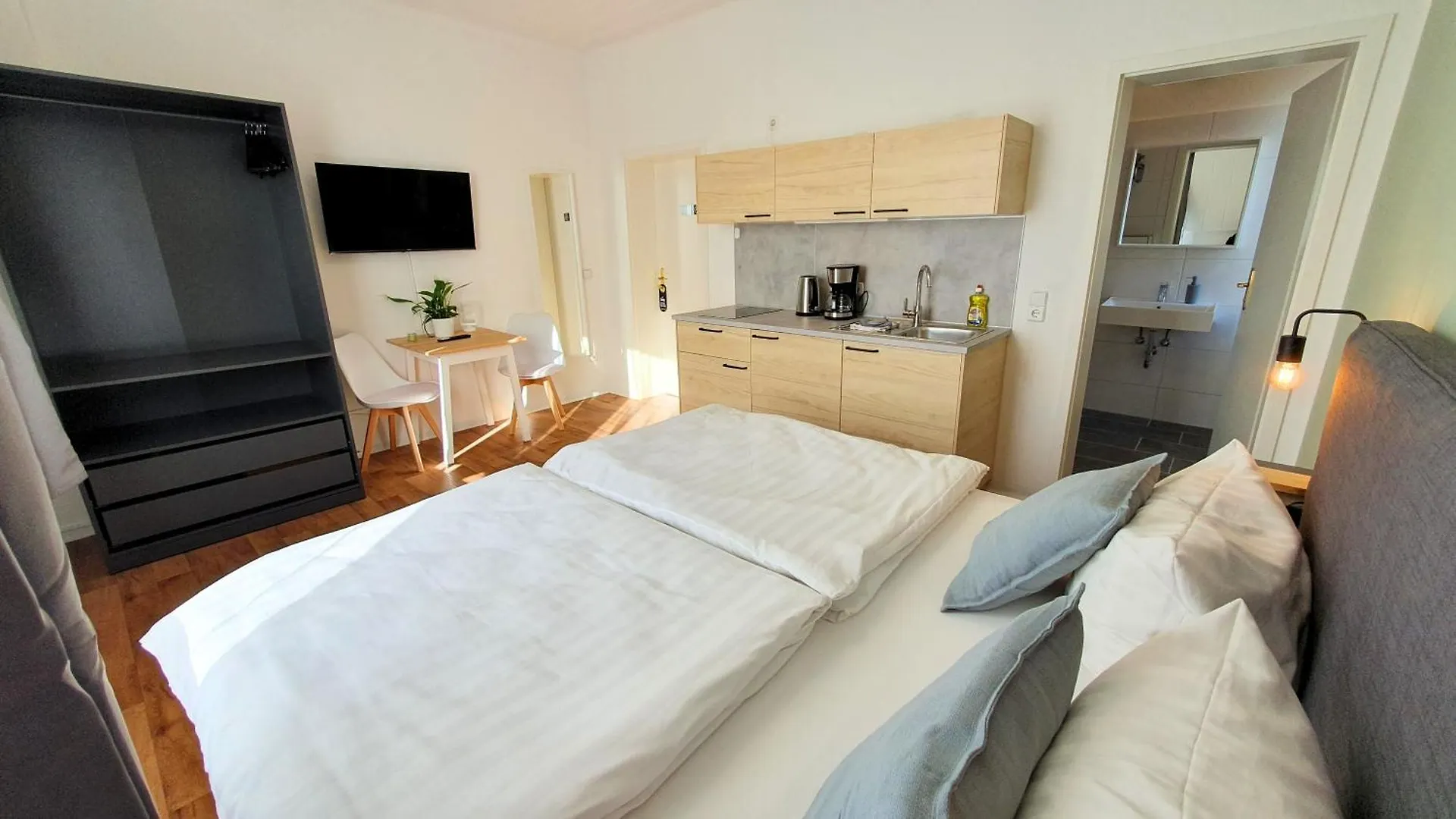 Good Stay Aparthotel Mit Kostenlosen Parkplaetzen Dresden